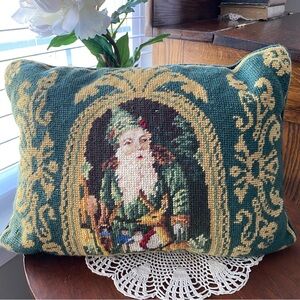 Vintage Christmas Holiday Tapestry Pillow with Green Velvet and Gold Design. EUC